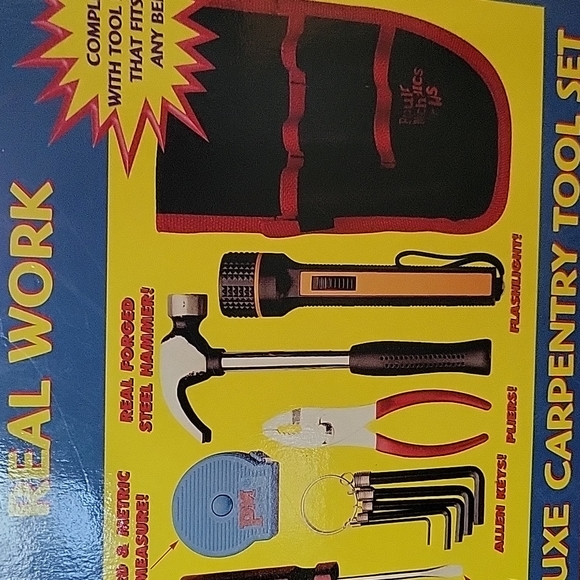 Kids Deluxe Carpentry Tool Set - Picture 7 of 8